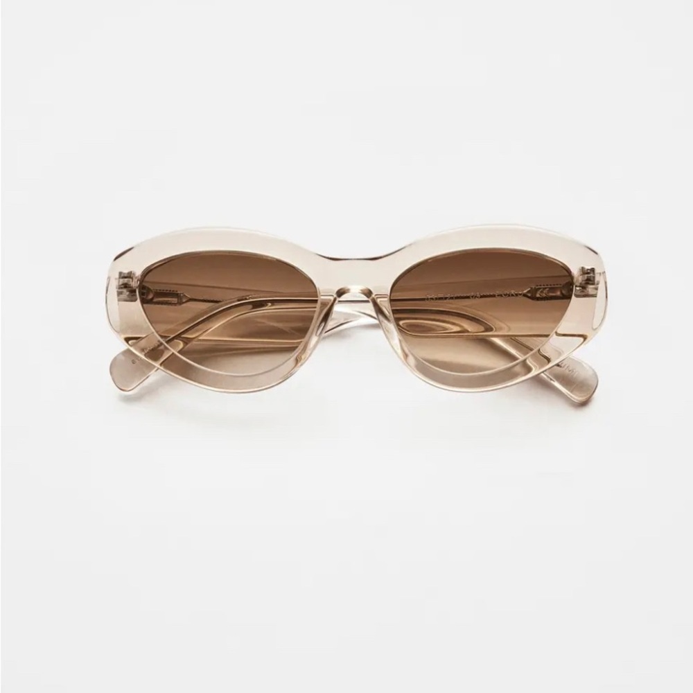 NWOT CHIMI Sunglasses